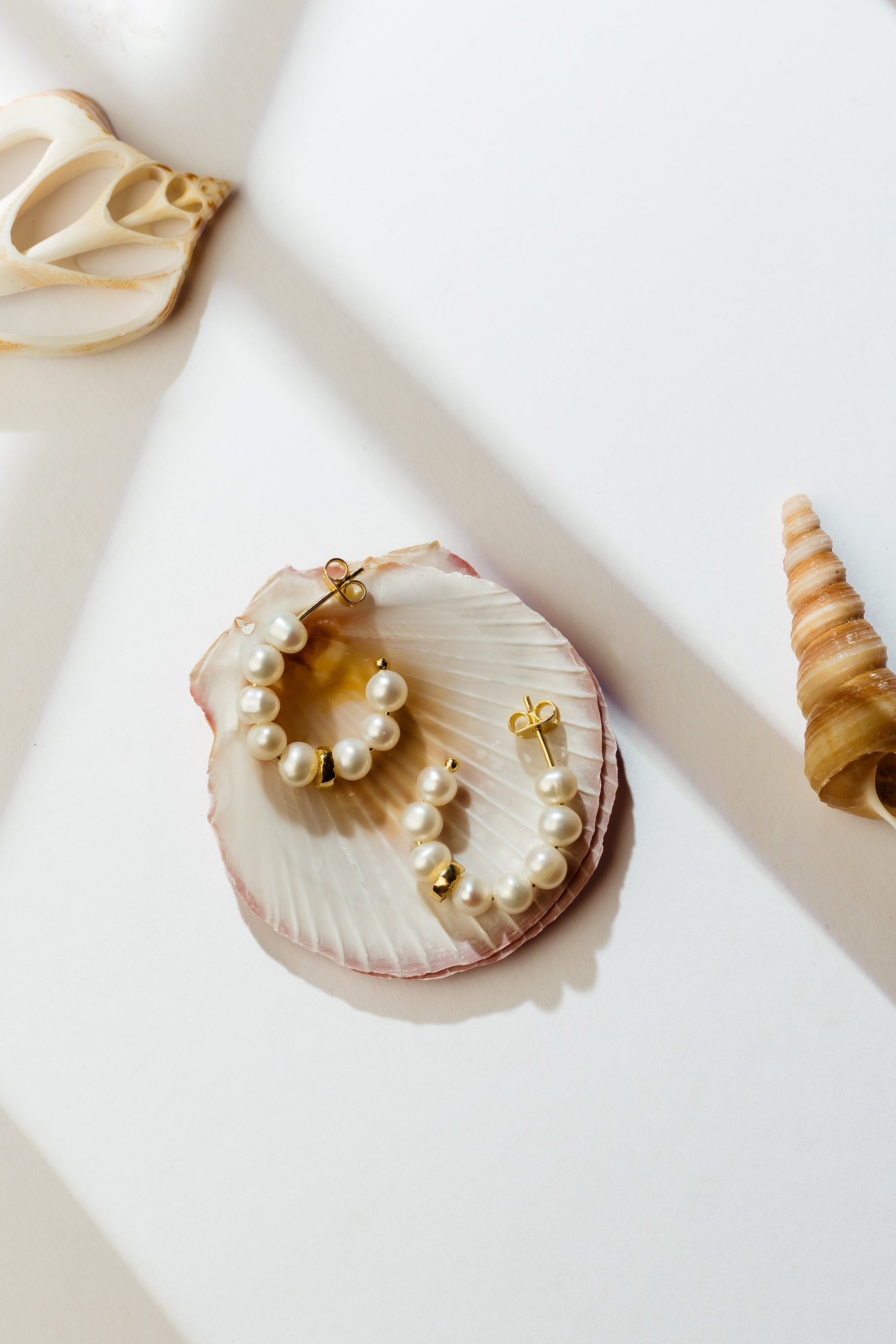 Heirloom Arch Pearl Earrings