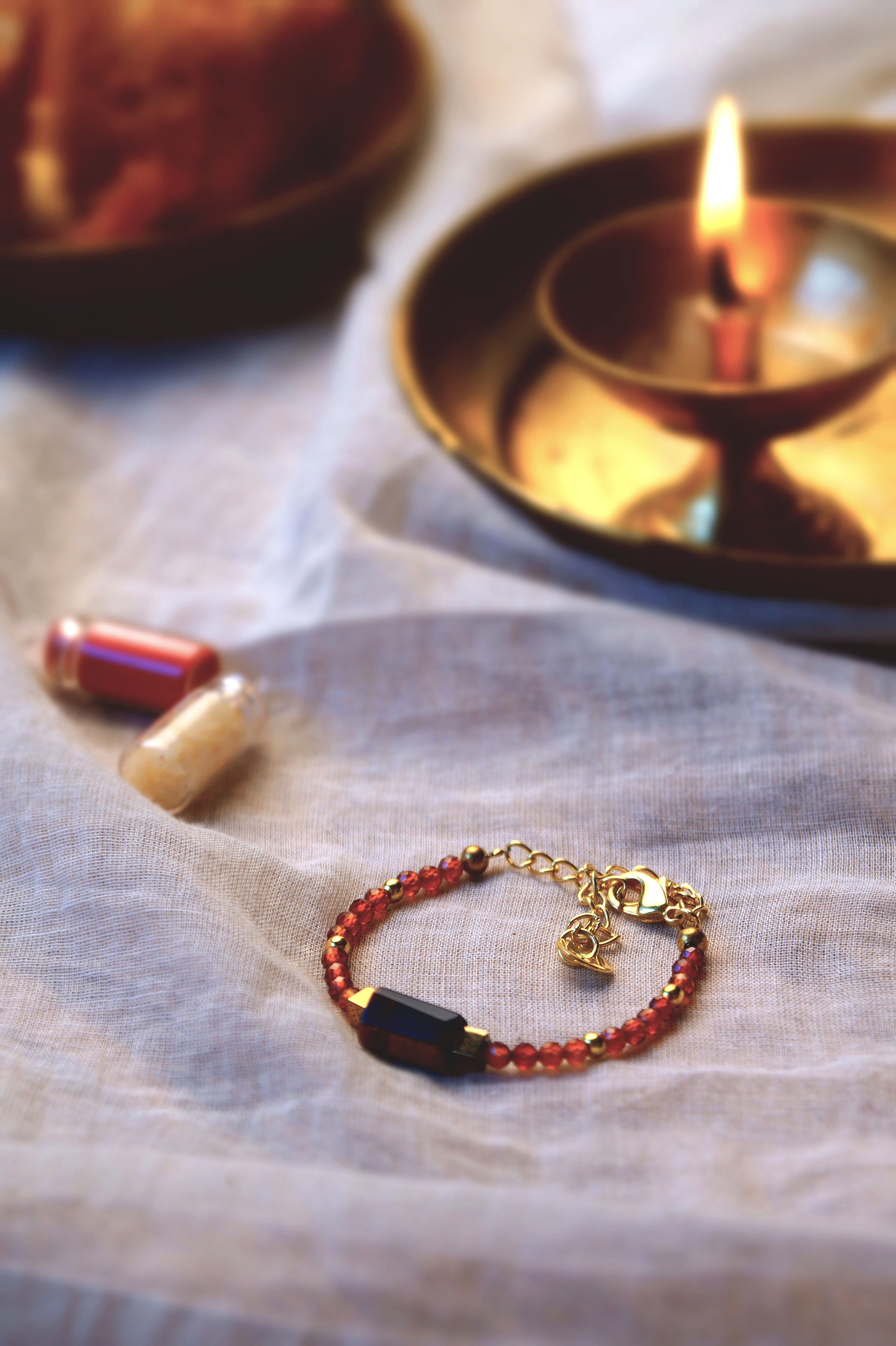 Tiger Eye & Red Onyx Crystal Lumba